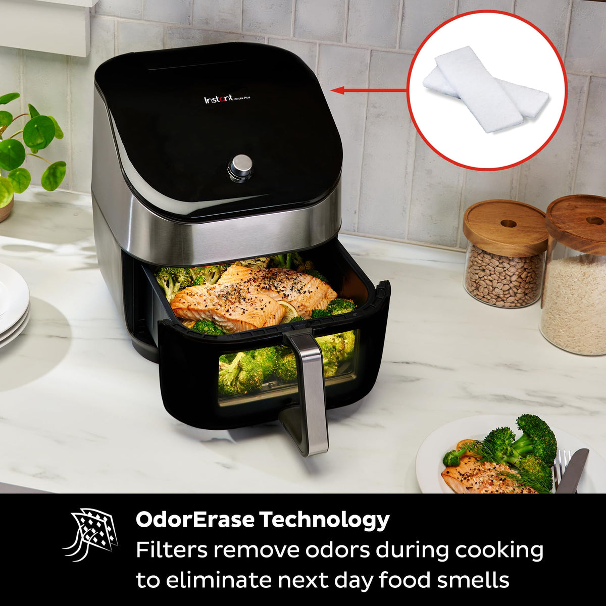 6 Qt 6-in-1 Air Fryer, Black M825