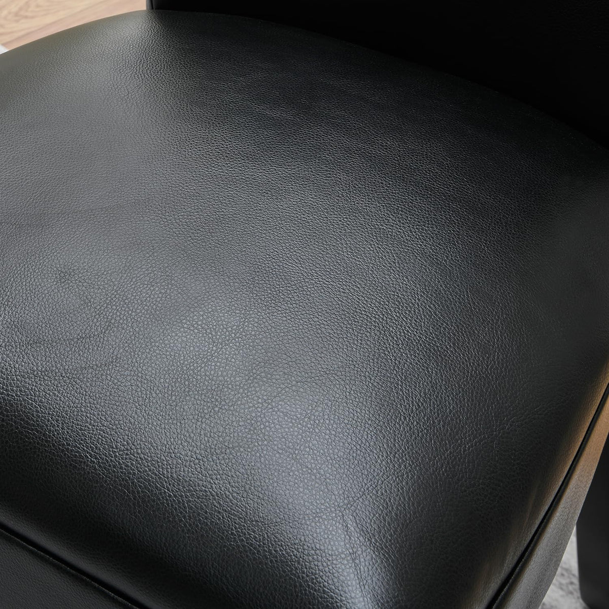 Set of 8 Black Faux Leather Upholstered Dining Chairs L94362