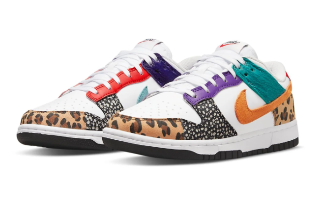 Nike Women's Dunk Low SE Safari Mix |